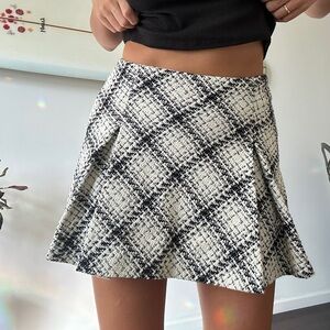 Zara Black and White Mini Skirt
